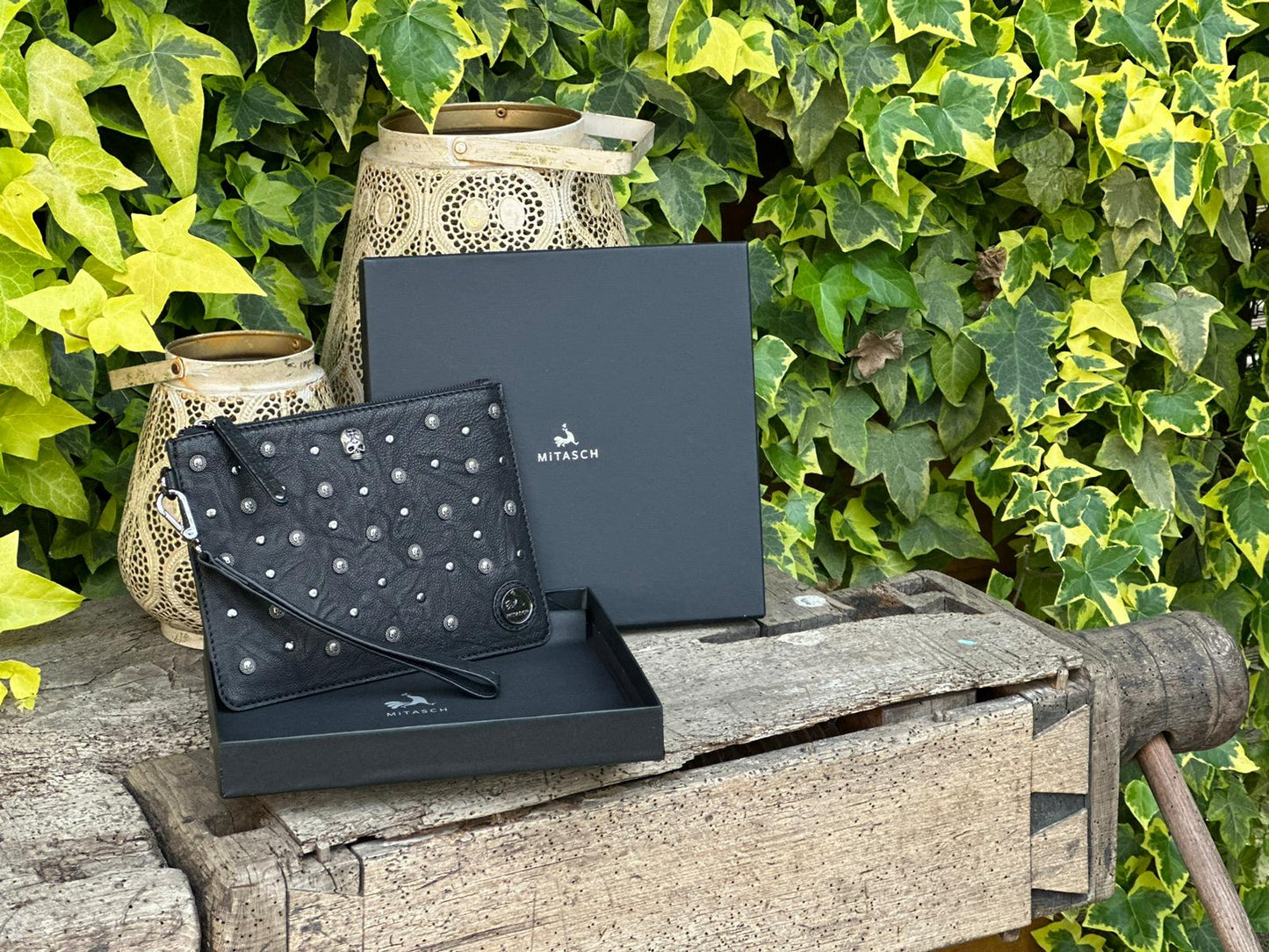 Zip Pouch Jack